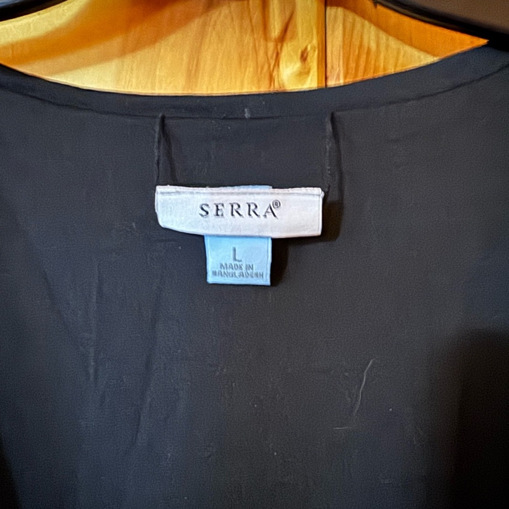 Serra Black & White Abstract Wrap Top Sleeveless Size Large - Picture 2 of 3